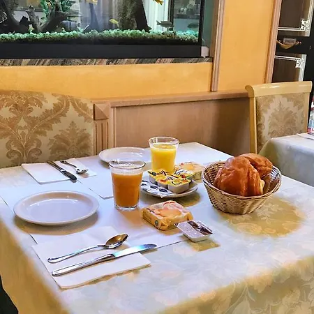 Primavera לינה וארוחת בוקר